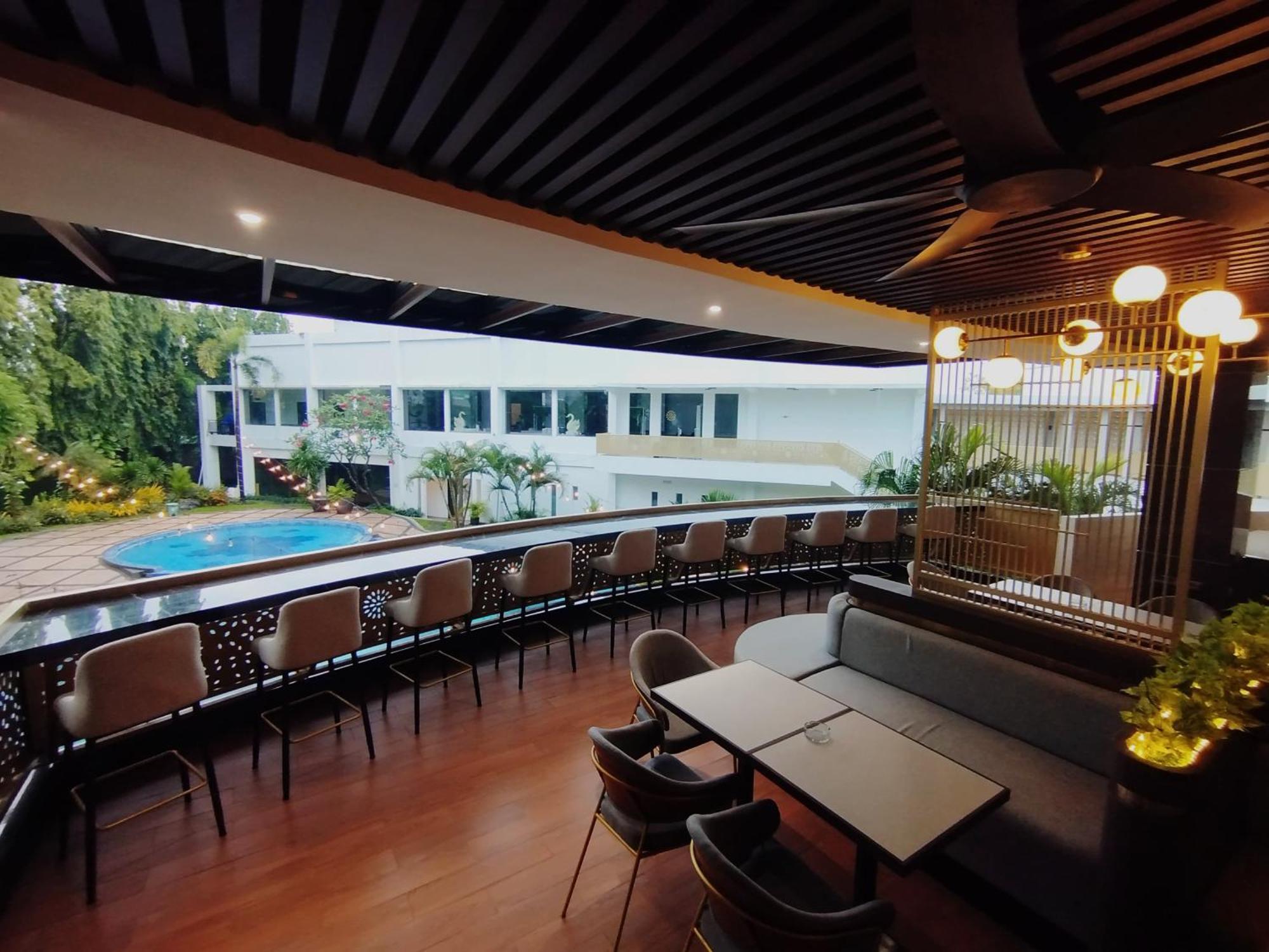 The Sun Hotel Sidoarjo Zewnętrze zdjęcie