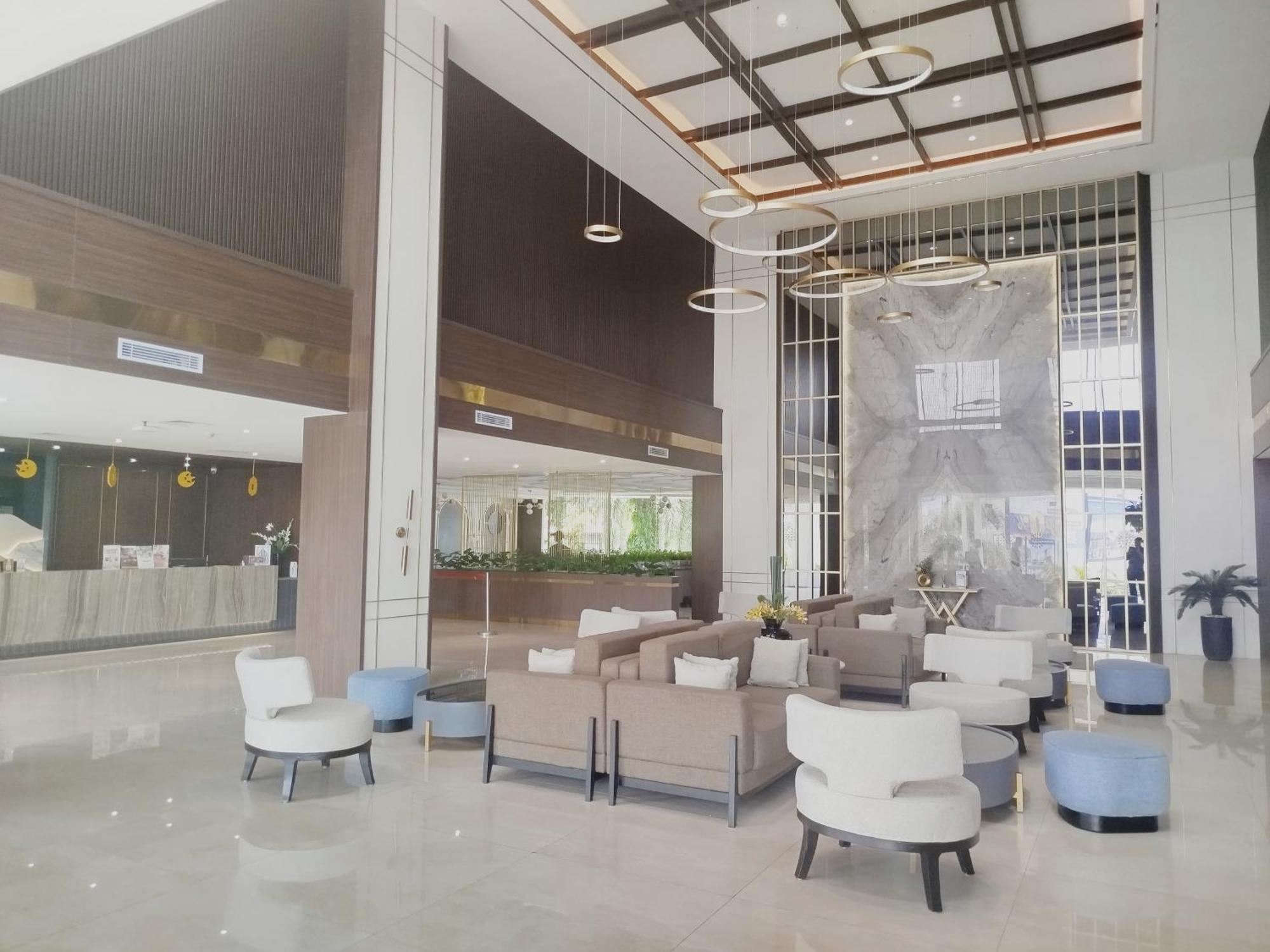 The Sun Hotel Sidoarjo Zewnętrze zdjęcie