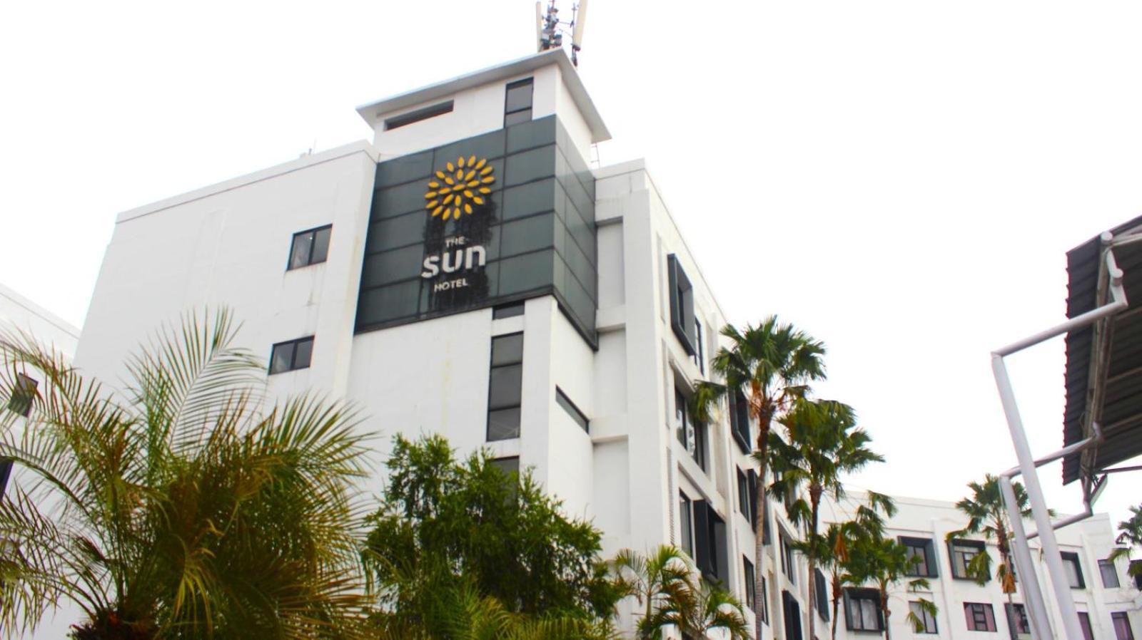 The Sun Hotel Sidoarjo Zewnętrze zdjęcie