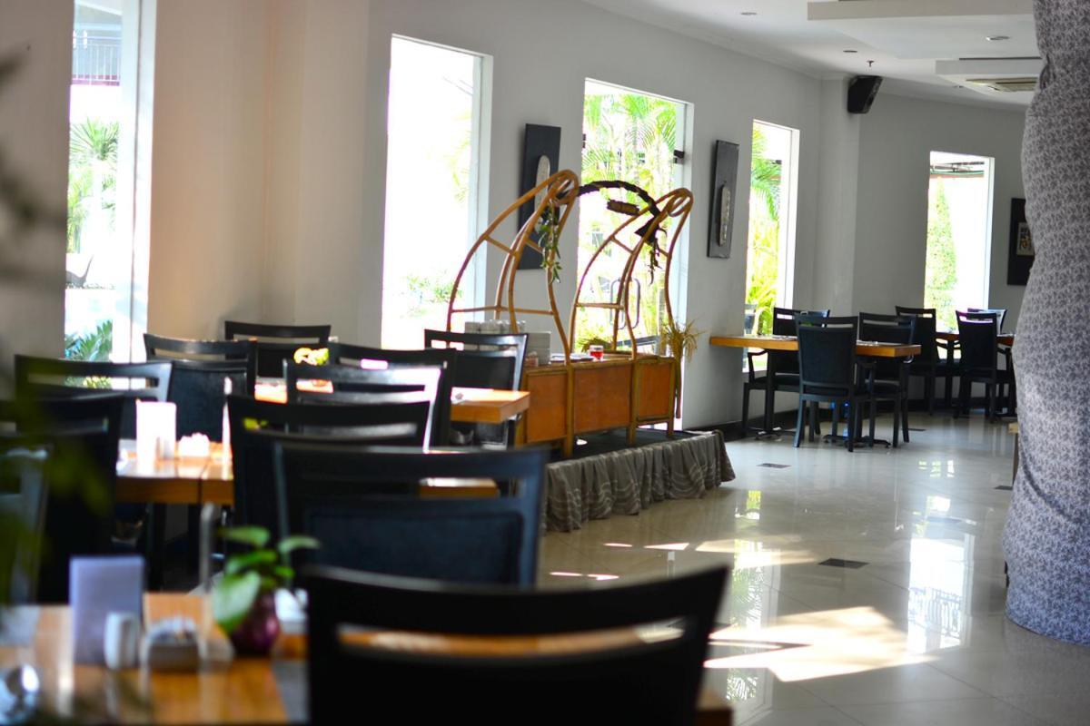 The Sun Hotel Sidoarjo Zewnętrze zdjęcie