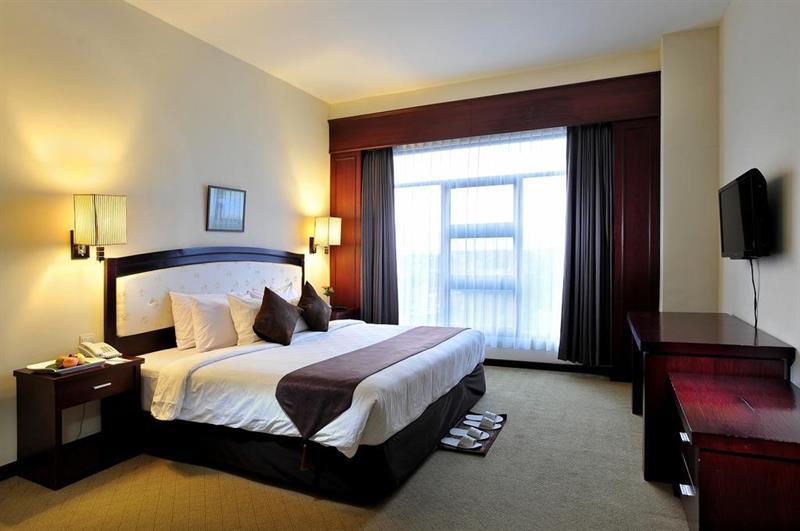 The Sun Hotel Sidoarjo Zewnętrze zdjęcie